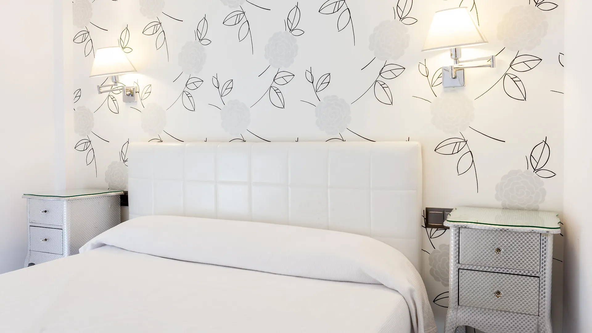 Hotel Abril Nerja