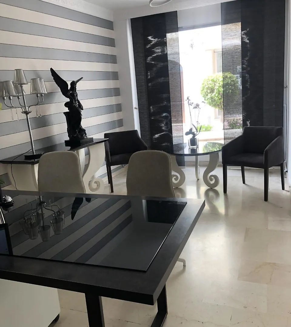 Guest house Abril Nerja Hotel