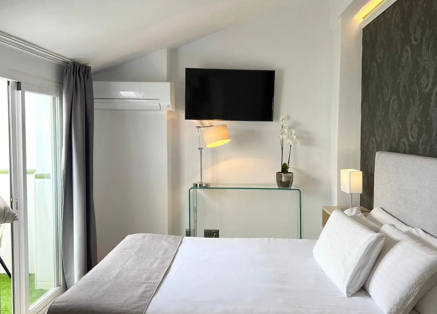 Guest house Abril Nerja Hotel