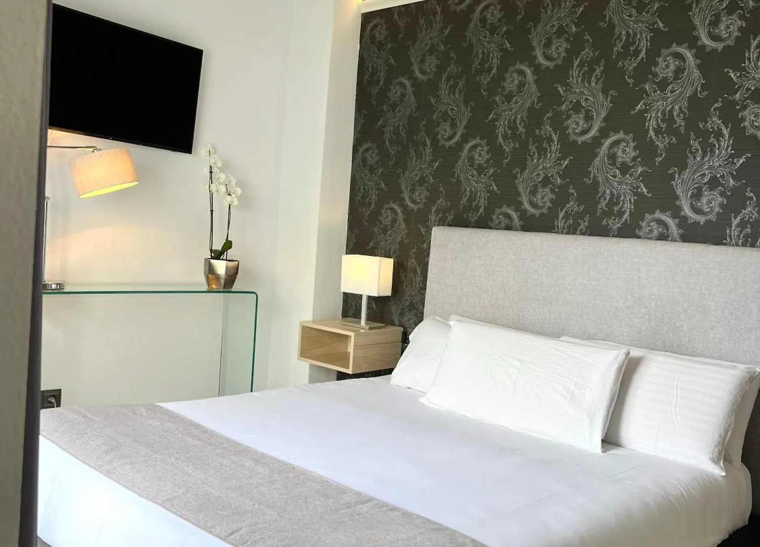 Abril Nerja Hotel 2*,  Spain